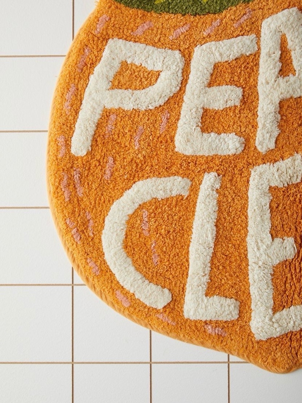 🍑NWT🍑 Urban Outfitters Peachy Clean Bath Mat - Picture 4 of 14